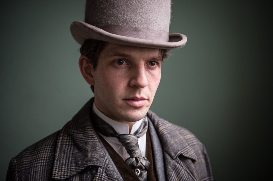 H Division's new recruit: Detective Constable Albert Flight, played by Damien Molony. © Tiger Aspect Productions